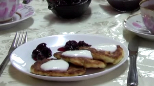 Сырники с изюмом от ВидеоКулинарии