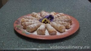 Трубочки из слоёного теста с заварным кремом от ВидеоКулинарии